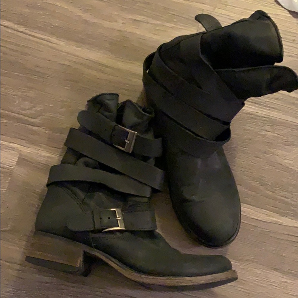 Steve Madden boots